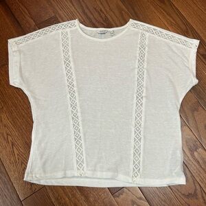 B. Young BYUSIA White Short Sleeve Top with Lace Accents Size M